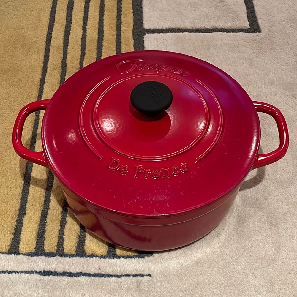 Fontignac 5.5-quart Qt Cast Iron Dutch Oven Red France